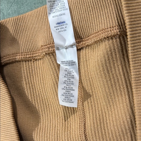 Aerie Tan Ribbed Shorts - Picture 4 of 4